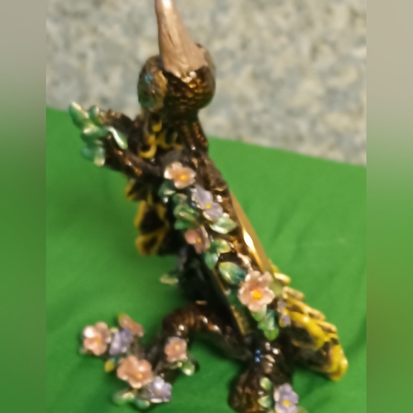 𝑬𝒍𝒆𝒈𝒂𝒏𝒕 𝑽𝒕𝒈.𝑩𝒆𝒋𝒆𝒘𝒆𝒍𝒆𝒅 𝑷𝒆𝒂𝒄𝒐𝒄𝒌 𝑽𝒂𝒏𝒊𝒕𝒚 𝑪𝒍𝒐𝒄𝒌 - Picture 9 of 15